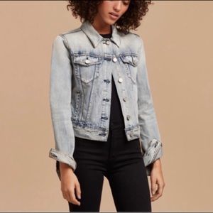 Aritzia Talula Edo Jacket Light Wash Size M
